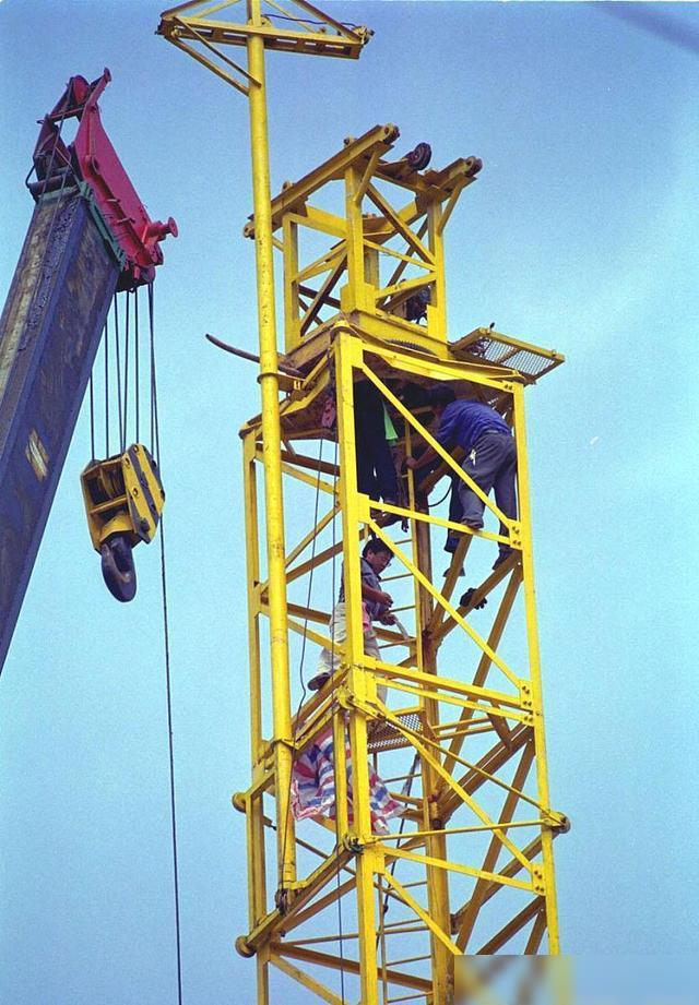 為啥工程爛尾多年,塔吊怎么不撤走呢?清楚以下5點,讓撤都不撤